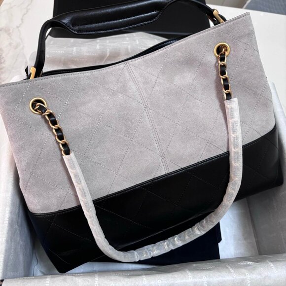 Chanel Fashion Women's Shoulder Bag - Picture 7 of 8